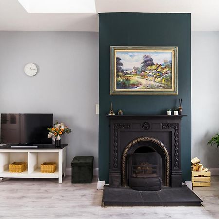 Dublin Airport Homestay ภายนอก รูปภาพ