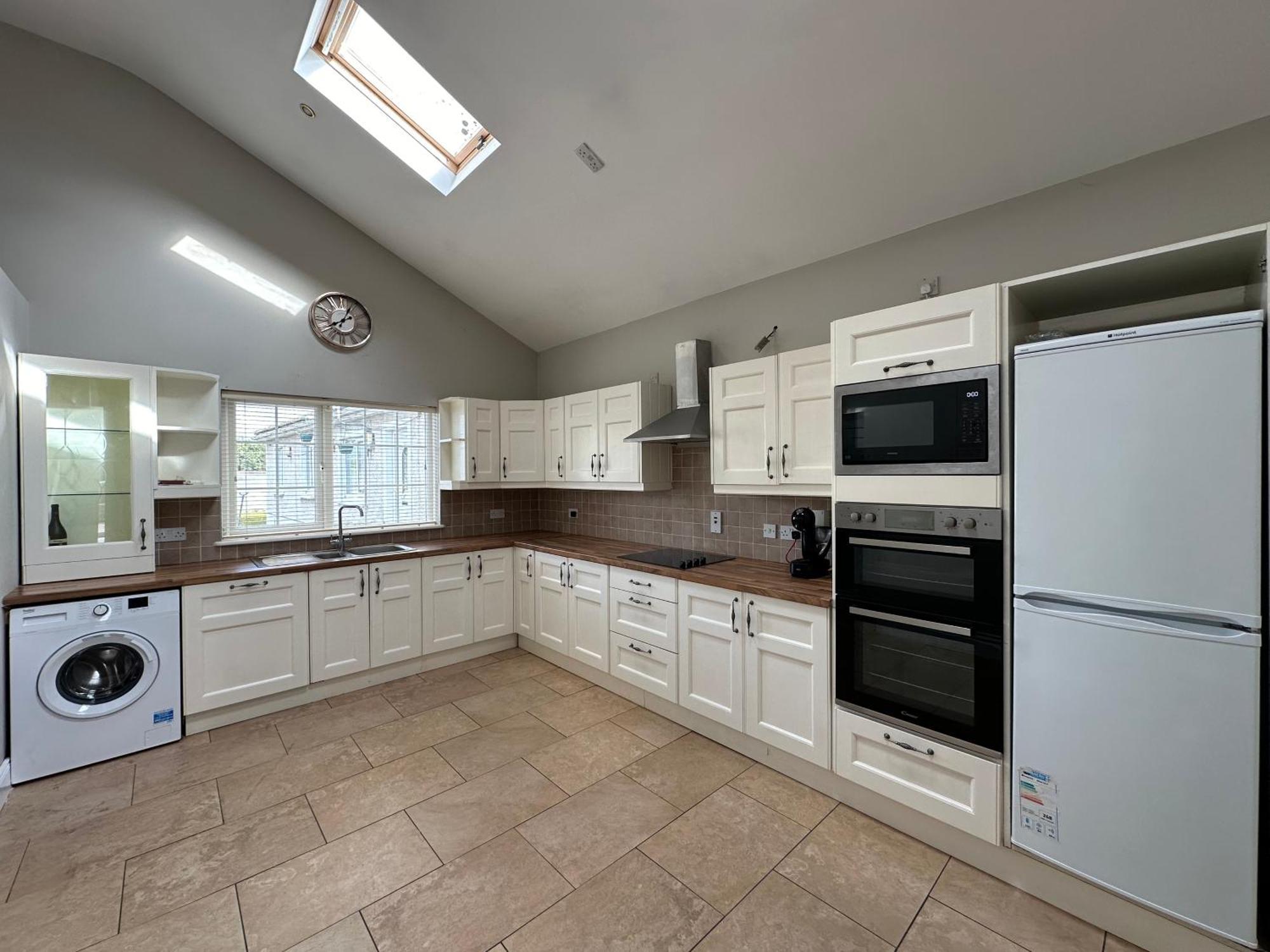 Dublin Airport Homestay ภายนอก รูปภาพ
